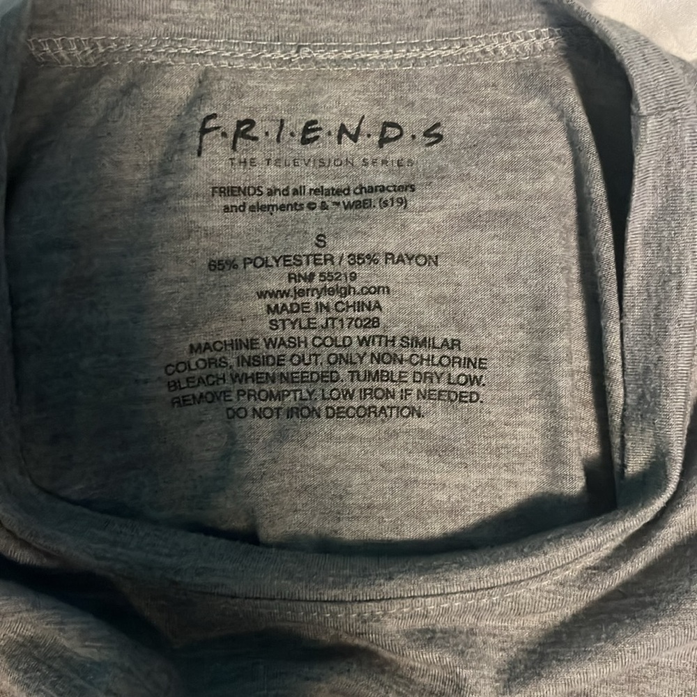 FRIENDS Central Perk T-Shirt - Picture 5 of 9